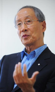 윤여준.jpg