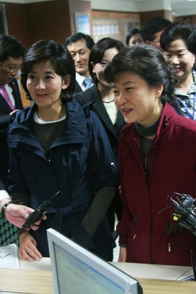 박근혜 나경원.jpg