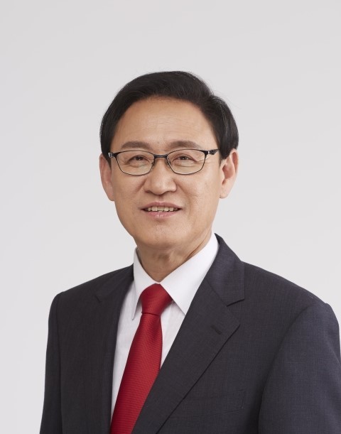 정유섭.jpg