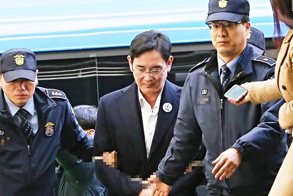 이재용 특검(수갑).jpg
