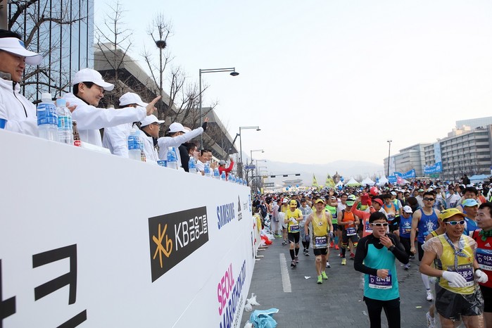 서울국제마라톤 크기변환_278A4032(1).jpg