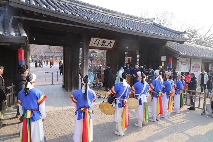 설 연휴는 한국민속촌에서…전통 놀이와...