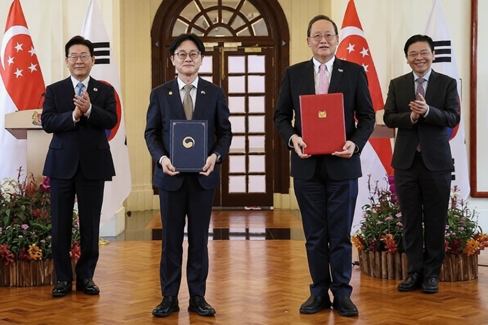 한국·싱가포르, FTA 개선 협상 개시 합의…통상·원전 분야 협력 강화
