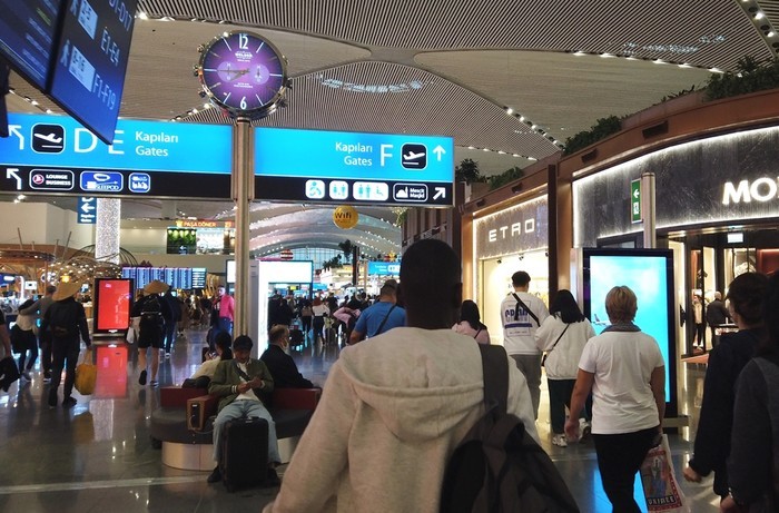 중동사태로 이번 달 아시아와 유럽 사이 항공편 가격…최대 560%↑