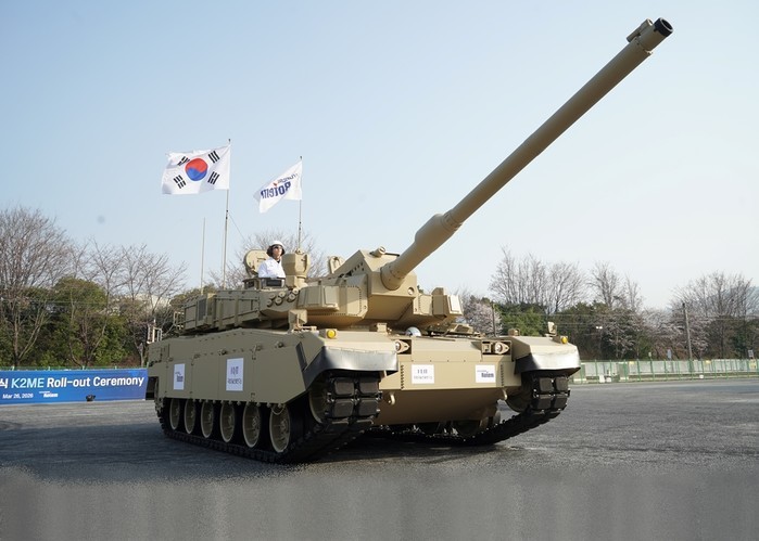 현대로템, '중동형 K2 전차 출하식'을 열고 실물 최초 공개
