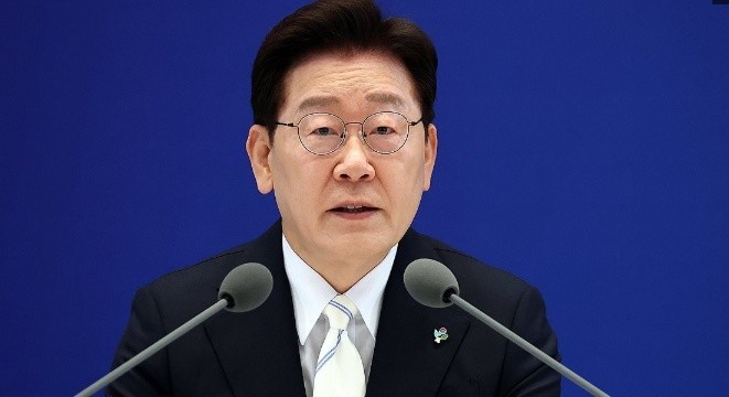 李 대통령, 취임 1주년 기자회견 [전문 포함]