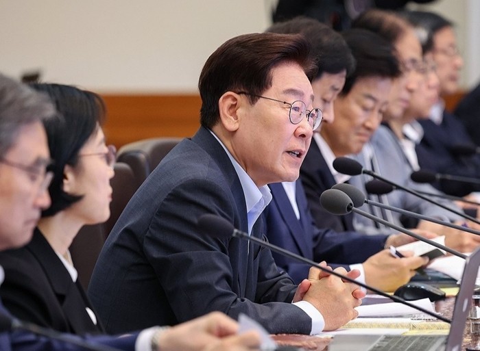 李대통령 "부동산 불로소득 세제 정상화…노동자의 근로소득과 형평성 맞춰야"
