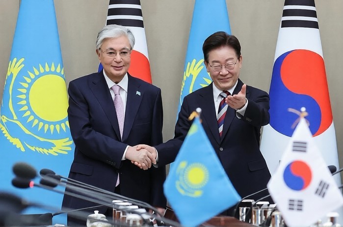한·카자흐스탄, 17년 만에 관계 격상…'미래지향적 포괄적 전략 동반자'로 손잡다